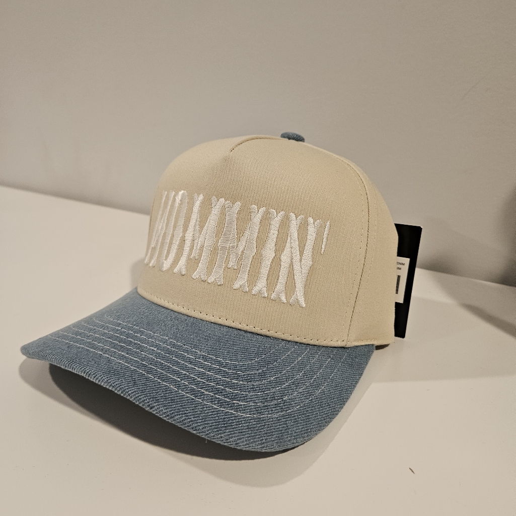 Beige And Blue Cap With Embroidered Logo Beige And Blue Cap With Embroidered Logo